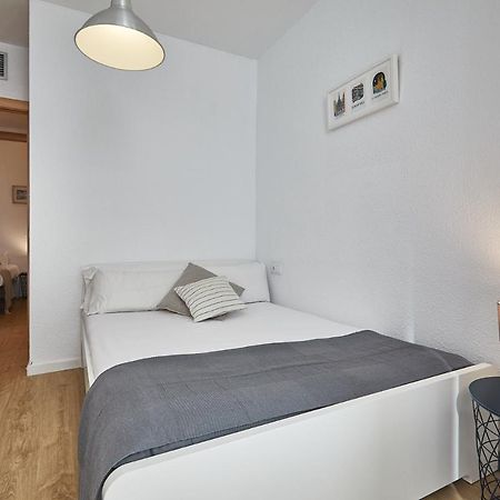 Bbarcelona Clot Apartments Luaran gambar