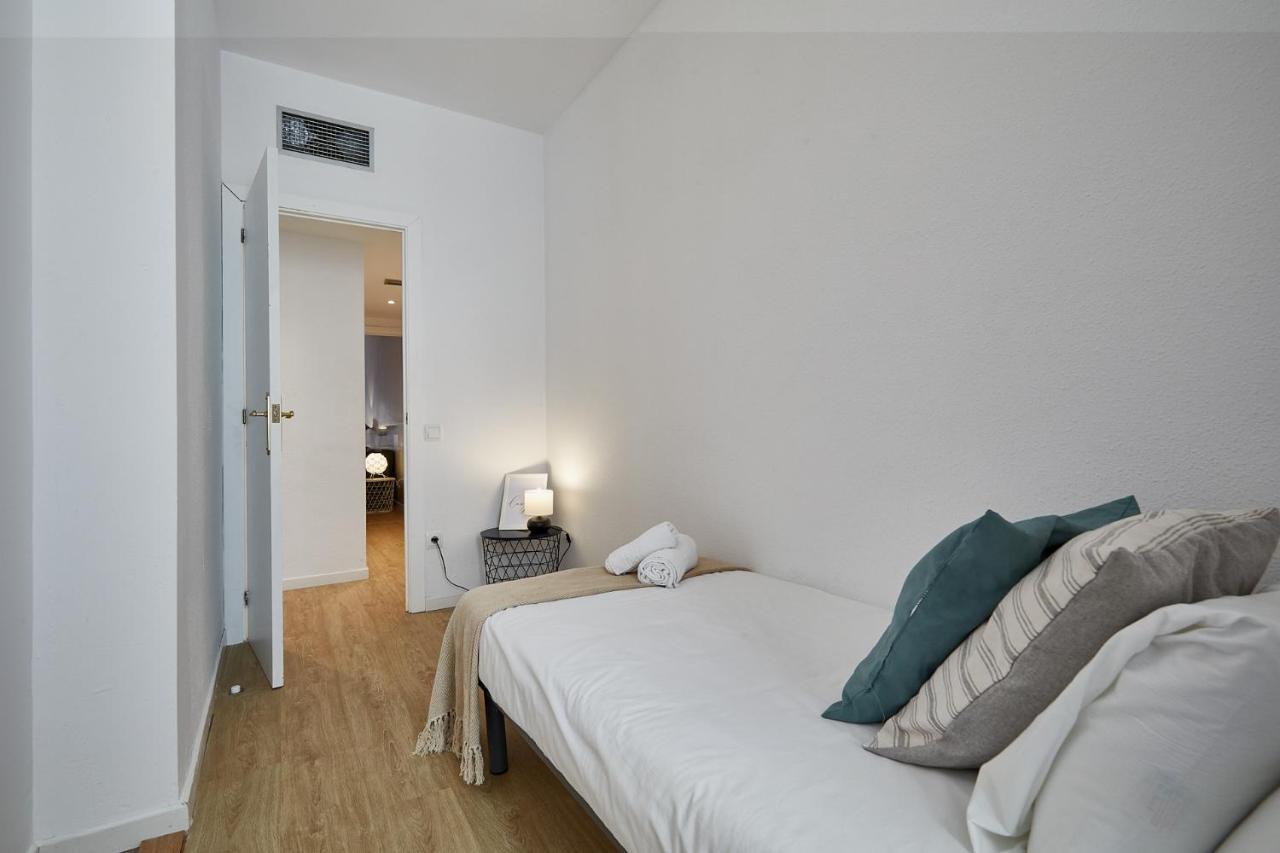 Bbarcelona Clot Apartments Luaran gambar