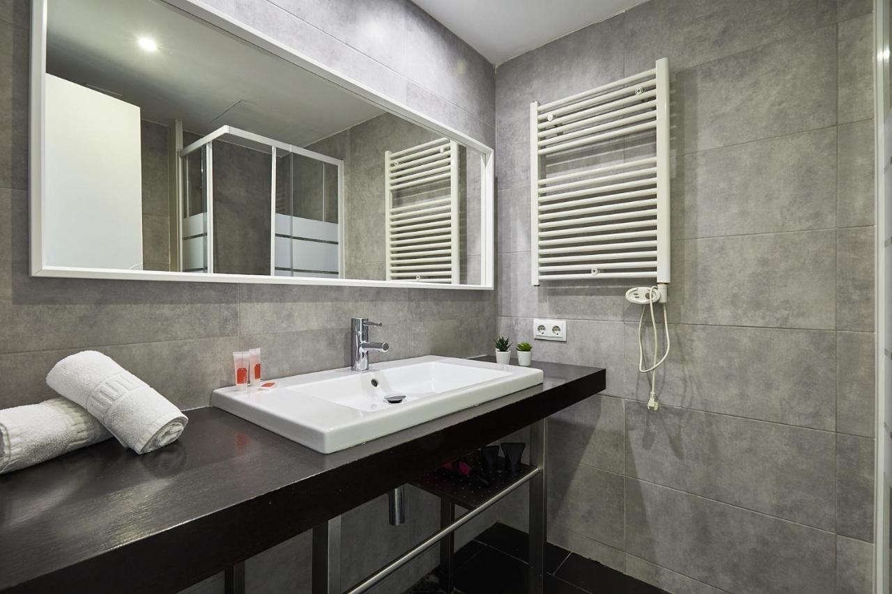 Bbarcelona Clot Apartments Luaran gambar